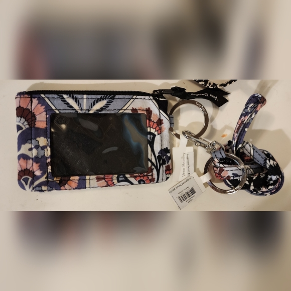 Vera Bradley Wristlet And NWT Zip ID Lanyard - Picture 4 of 8
